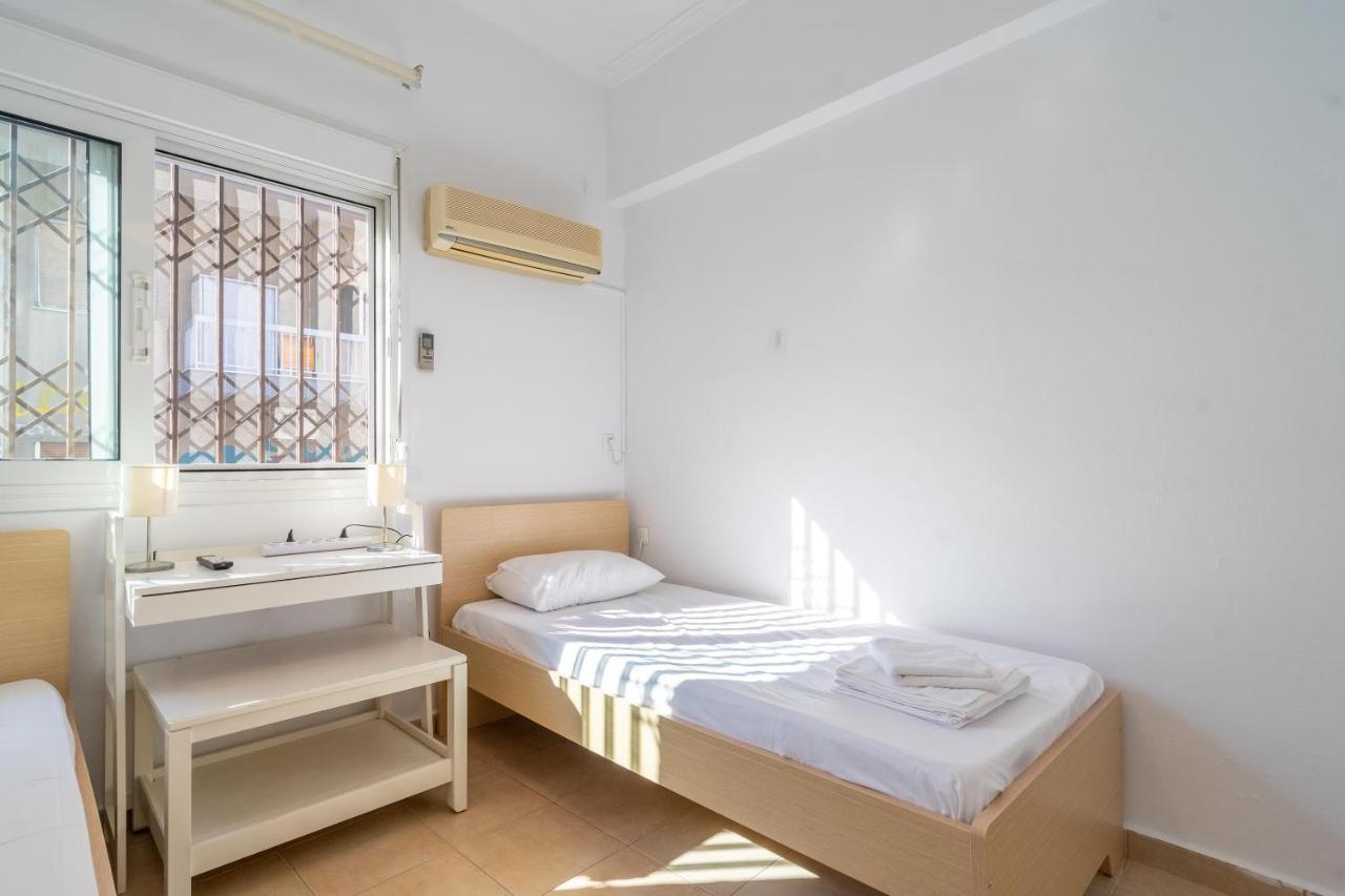 Apartment 1Km From Acropolis Filoppapou Hill Athen Eksteriør billede